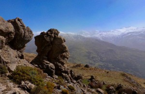 Güéjar-Sierra-natural-stone-pillars
